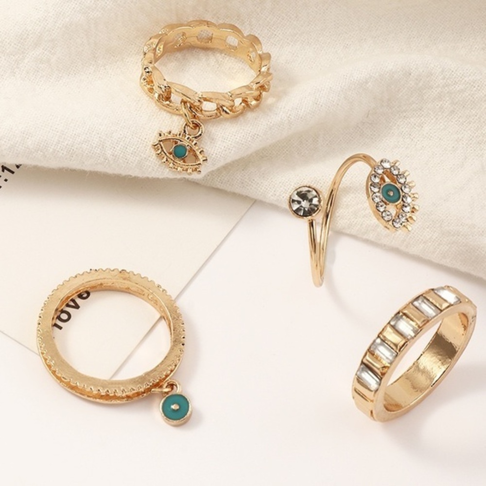 Stylish ring set